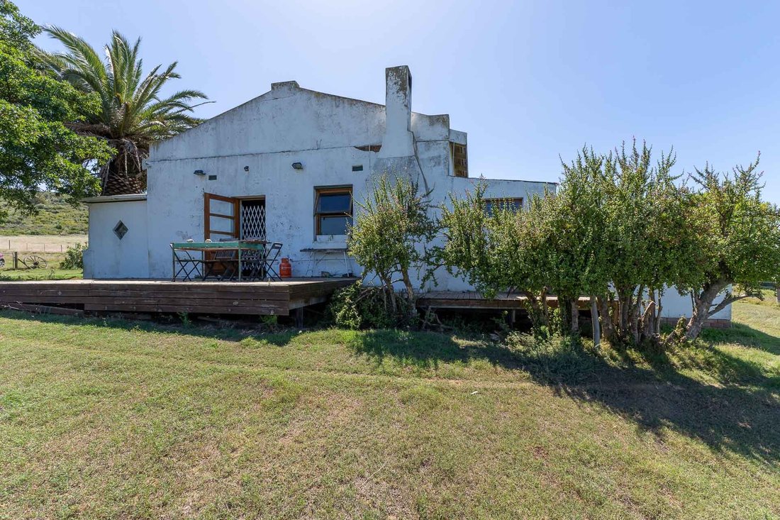 Farm Ranch in Mossel Bay Golf Estate, Western Cape, South Africa 2 - 15882149