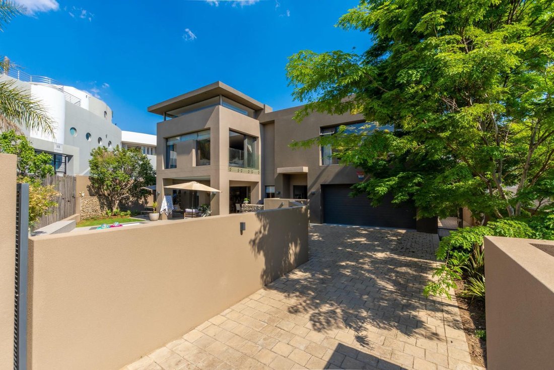 House in Woodmead, Gauteng, South Africa 2 - 15881665