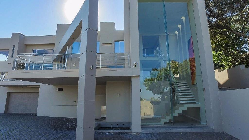 House in Glenlily, Cape Town, South Africa 1 - 15882038