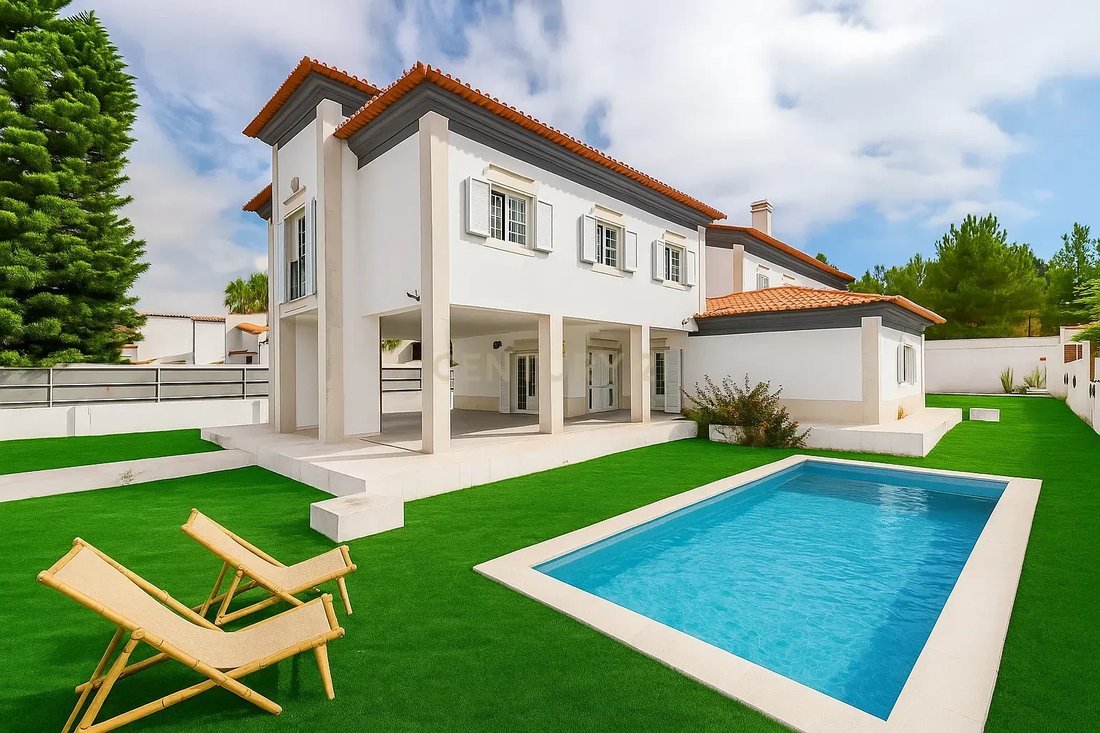Villa in Corroios, Setubal, Portugal 1 - 15566762