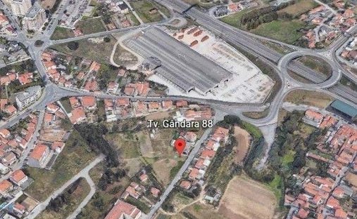 Land in Mafamude e Vilar do Paraiso, Porto District, Portugal 1