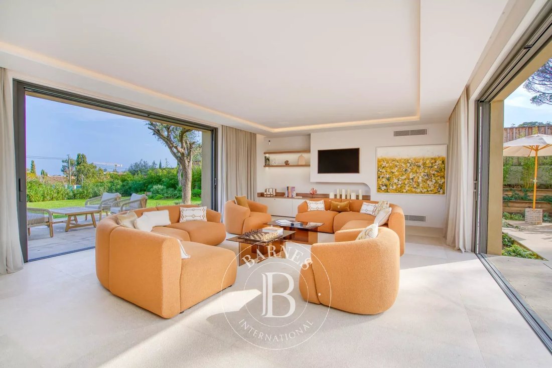 House in Zone Ouest Urbaine, Saint-Tropez, France 4 - 15882041