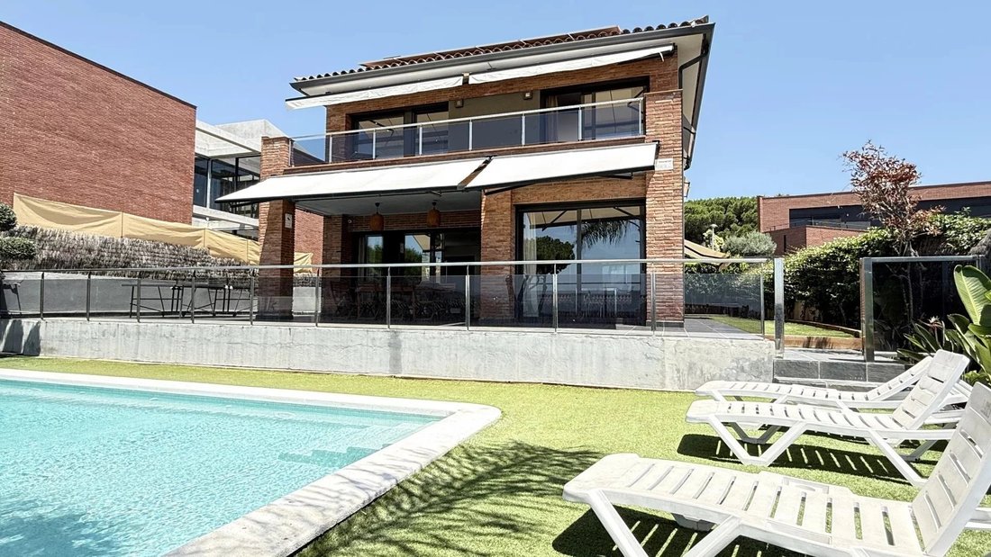 House in Arenys de Mar, Catalonia, Spain 2 - 15875274