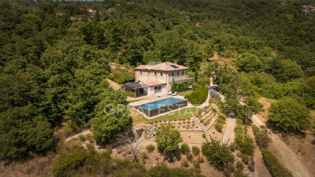 Estate in Lisciano Niccone, Umbria, Italy 3 - 14725463