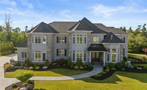 House in Clarence, New York, United States 1