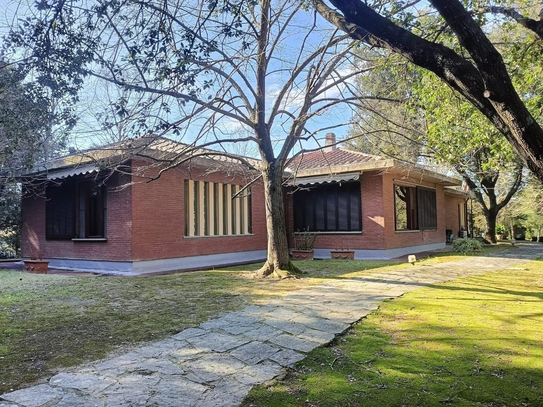 Villa a Collesalvetti, Toscana, Italia 2 - 15884116