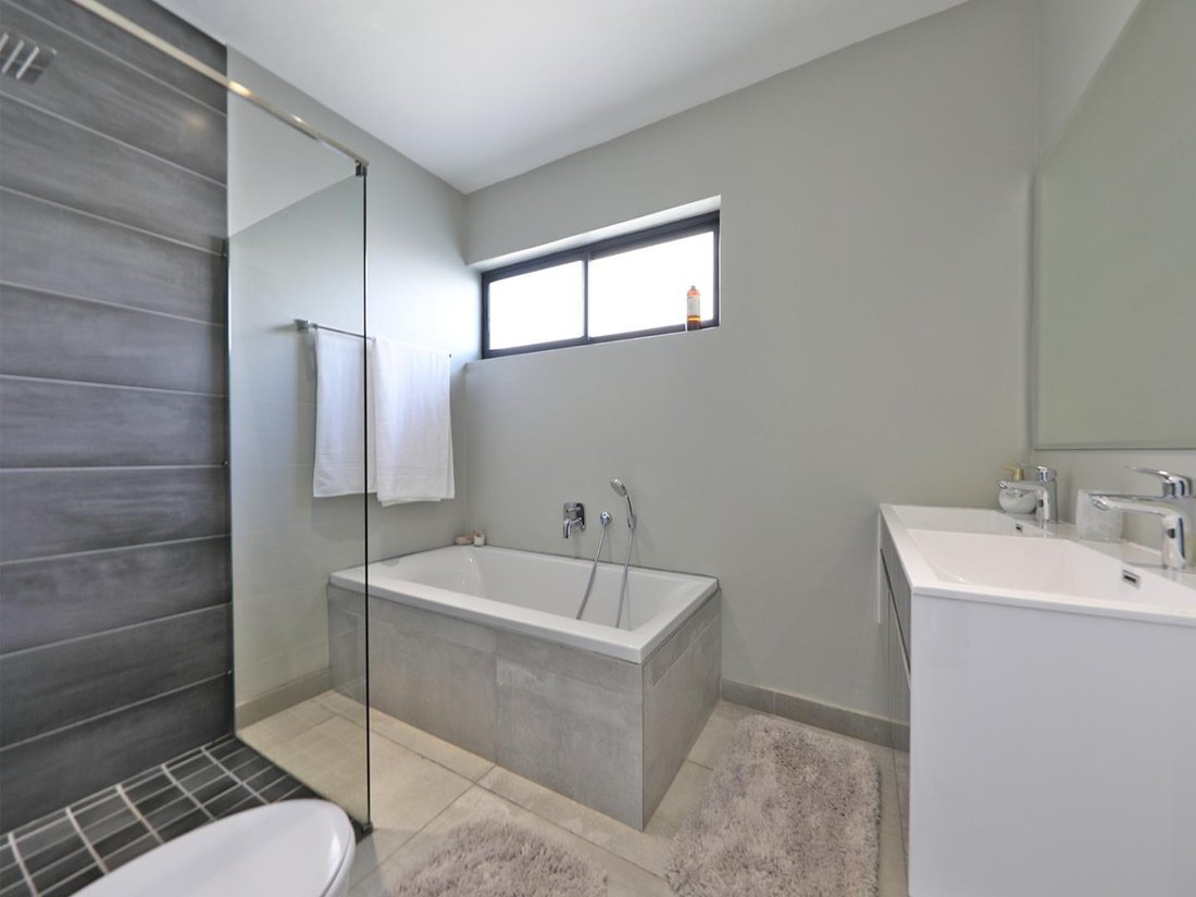 House in Glenlily, Cape Town, South Africa 5 - 15882130