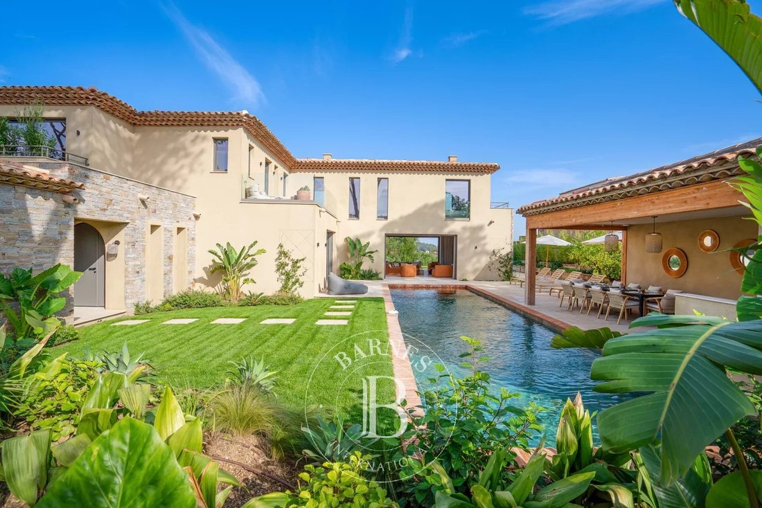 House in Zone Ouest Urbaine, Saint-Tropez, France 2 - 15882041