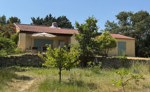 Villa in Rousset, Provence-Alpes-Côte d'Azur, France 1