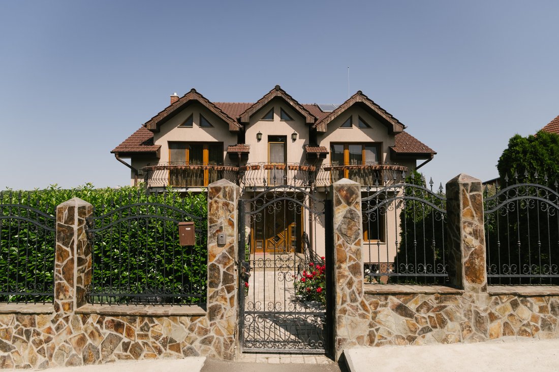 House in Oradea, Bihor County, Romania 1 - 15883669