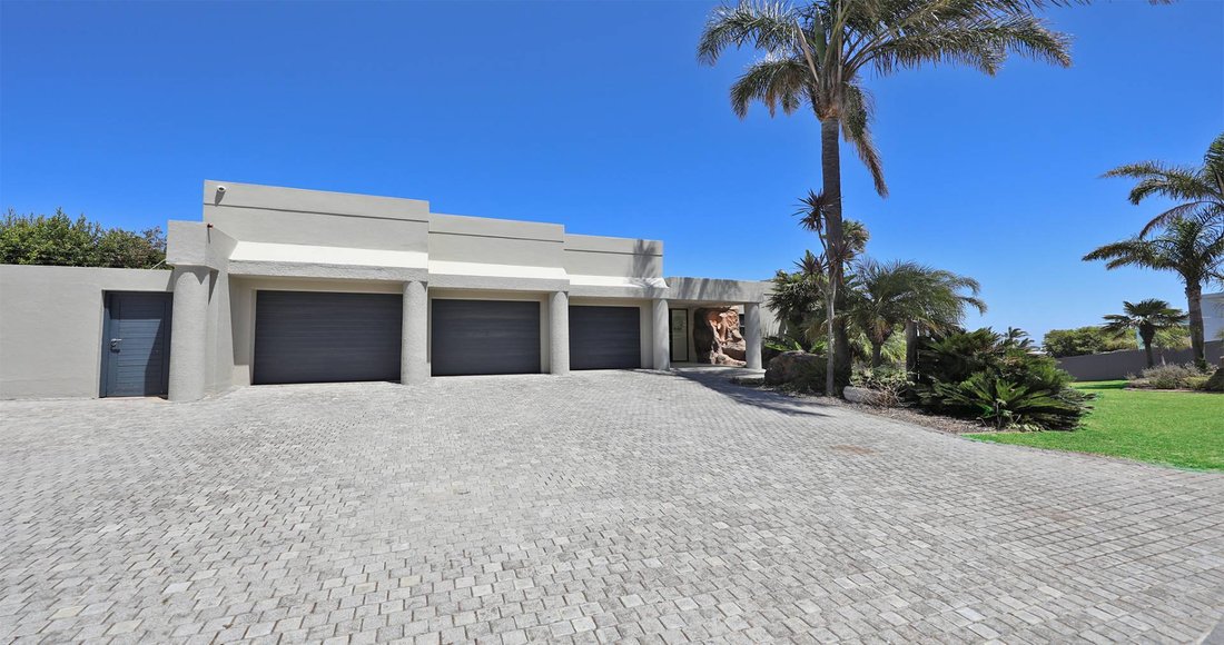 House in Glenlily, Cape Town, South Africa 4 - 15882103