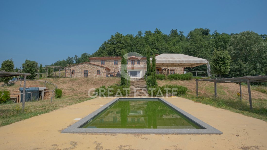 Estate in Monteleone d'Orvieto, Umbria, Italy 3 - 15884245