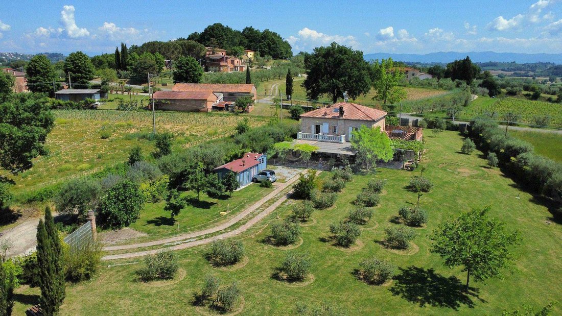 Country House in Lucignano, Tuscany, Italy 4 - 15884379