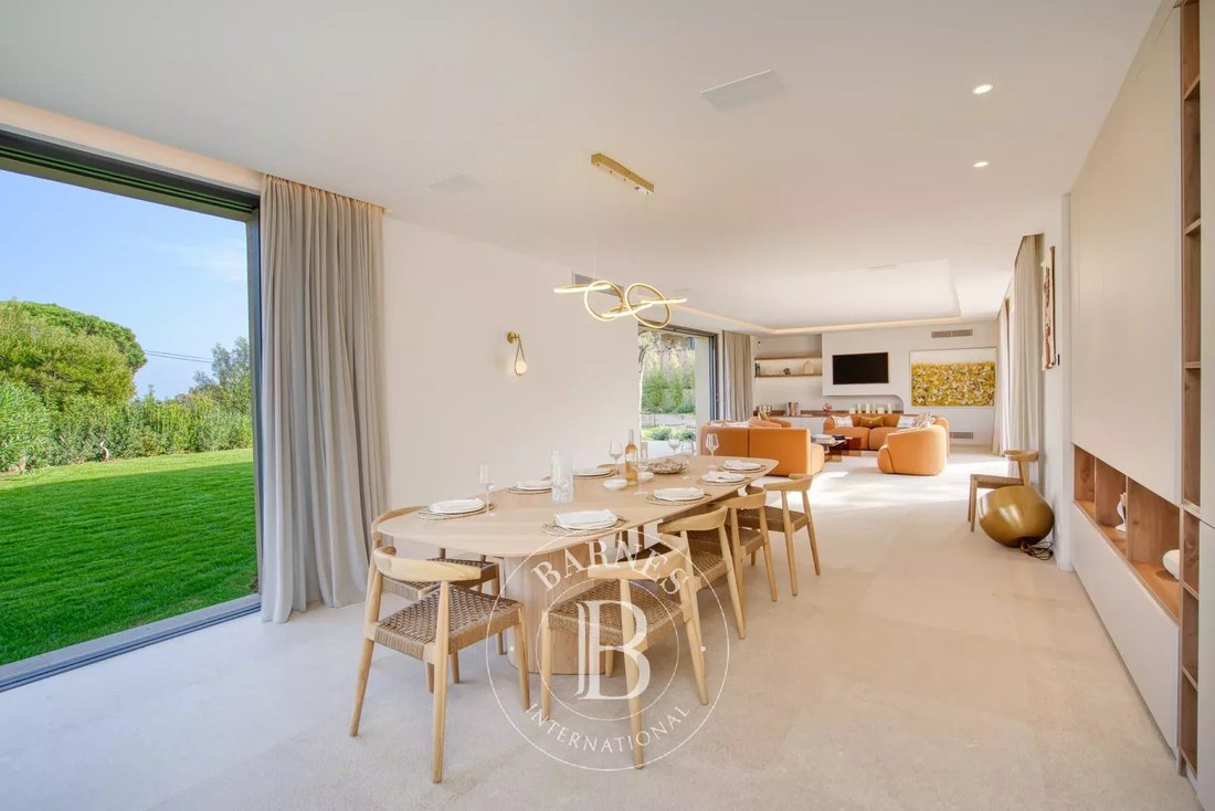 House in Zone Ouest Urbaine, Saint-Tropez, France 5 - 15882041