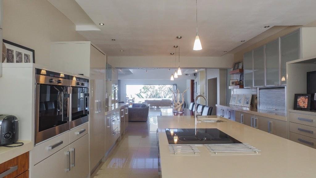 House in Glenlily, Cape Town, South Africa 4 - 15882038