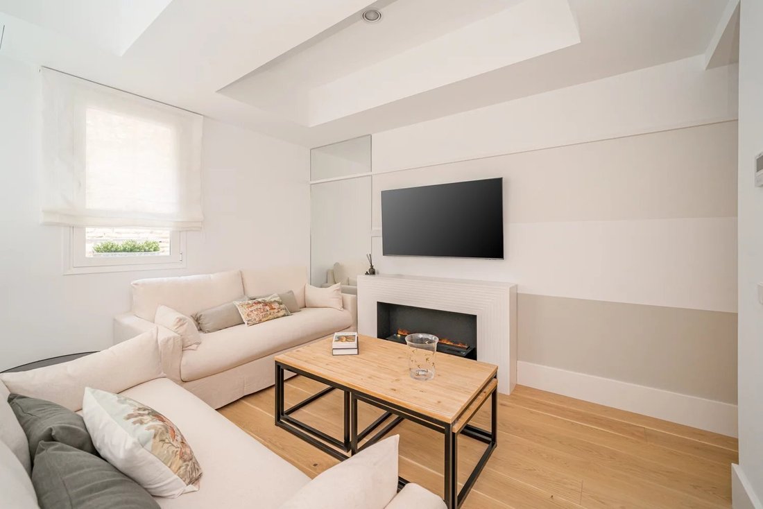 Apartment in Chamberi, Madrid, Spain 2 - 15882030