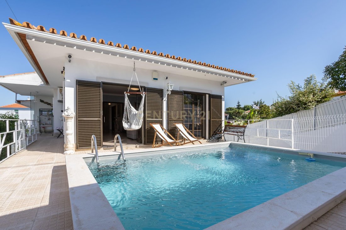 Villa in Sesimbra (Castelo), Setubal, Portugal 1 - 15883017