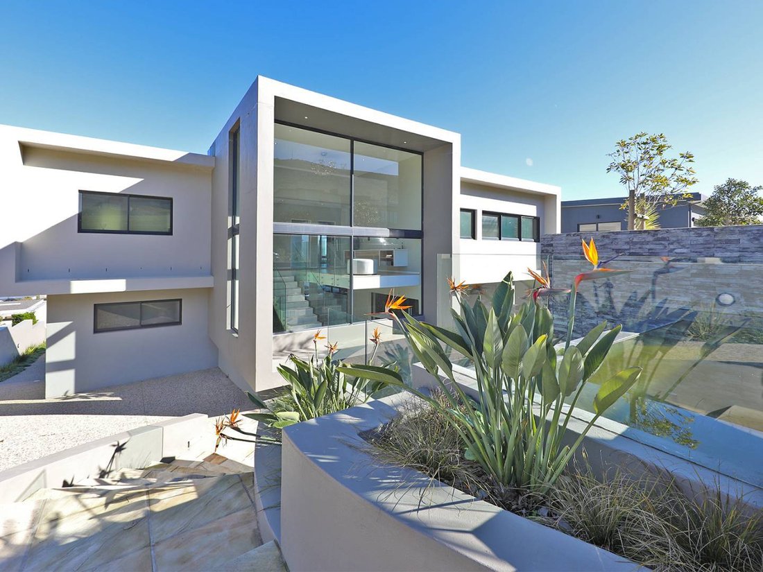 House in Glenlily, Cape Town, South Africa 1 - 15882130
