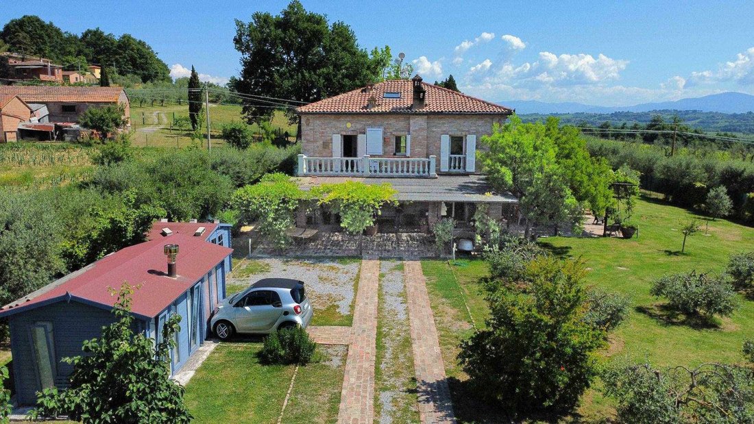 Country House in Lucignano, Tuscany, Italy 2 - 15884379