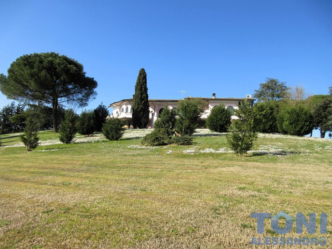 Villa in Center, Cerreto Guidi, Tuscany 1 - 15884110