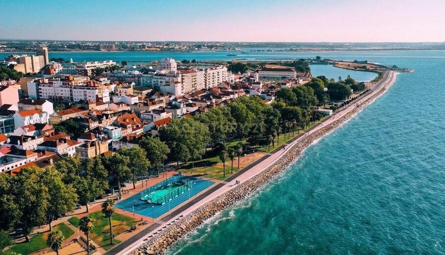 Apartment in Barreiro e Lavradio, Setubal, Portugal 2 - 15211448