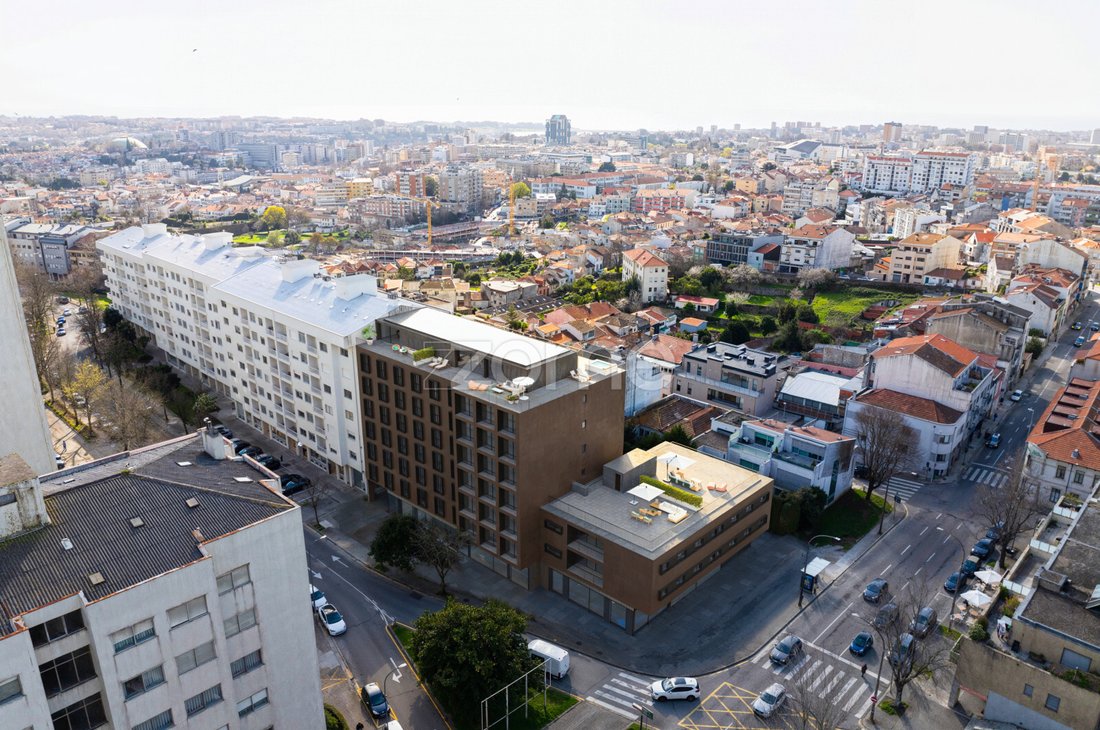Apartment in Cedofeita, Santo Ildefonso, Se, Miragaia, Sao Nicolau e Vitoria, Porto District, Portugal 5 - 15885091