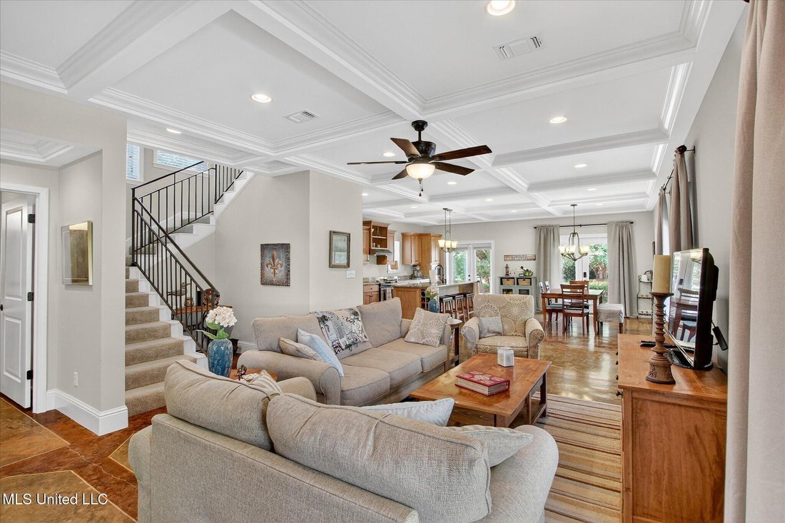 House in Gulfport, Mississippi, United States 3 - 15884821