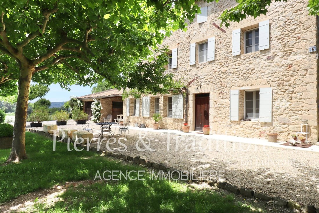 Estate in Roussillon, Provence-Alpes-Côte d'Azur, France 2 - 15881961