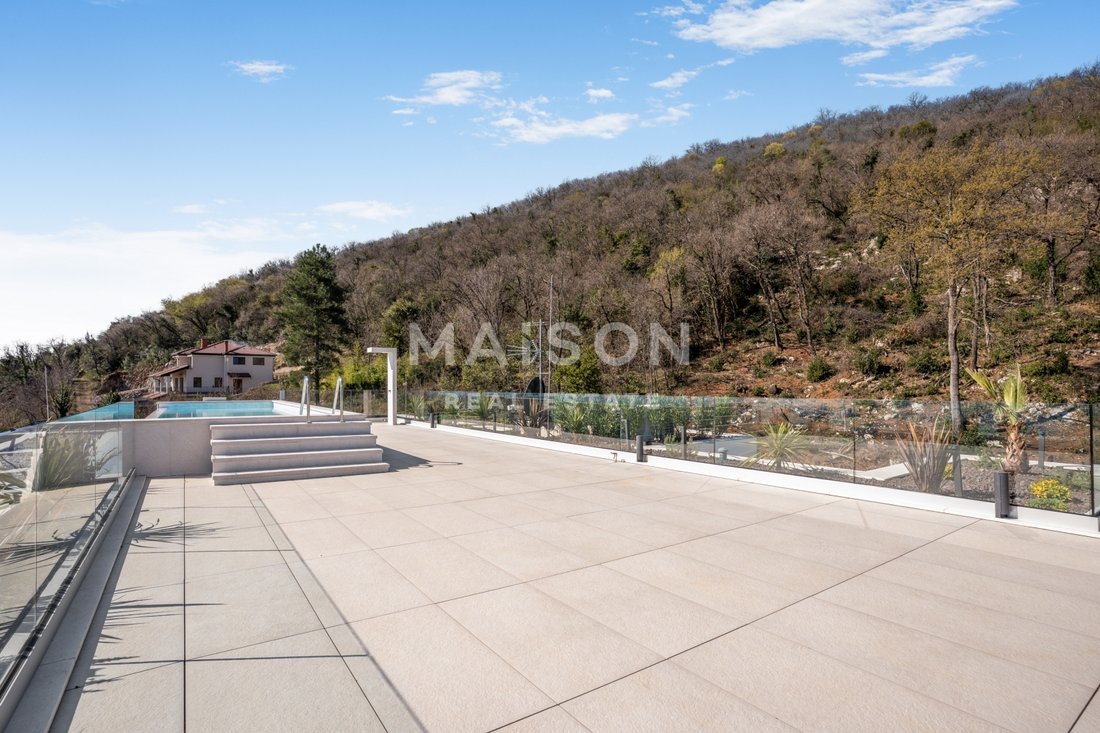 Apartment in Grad Opatija, Primorje-Gorski Kotar County, Croatia 1 - 15883019