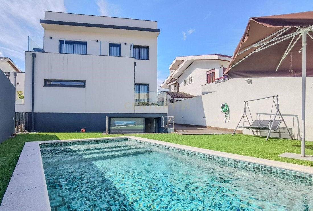 Villa in Rio Tinto, Porto District, Portugal 1 - 15882637