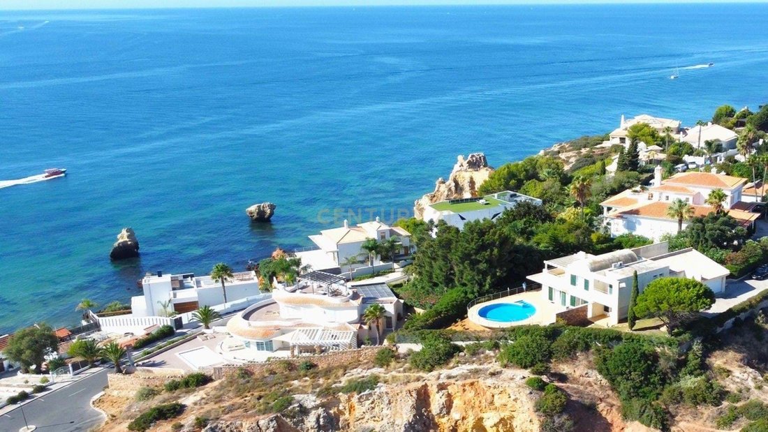 Villa in Olhos de Agua, Algarve, Portugal 1 - 15882665