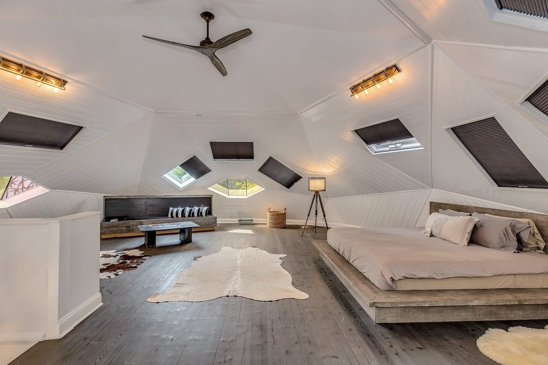 Hampton Bays, New York, United States 2 - 15877909