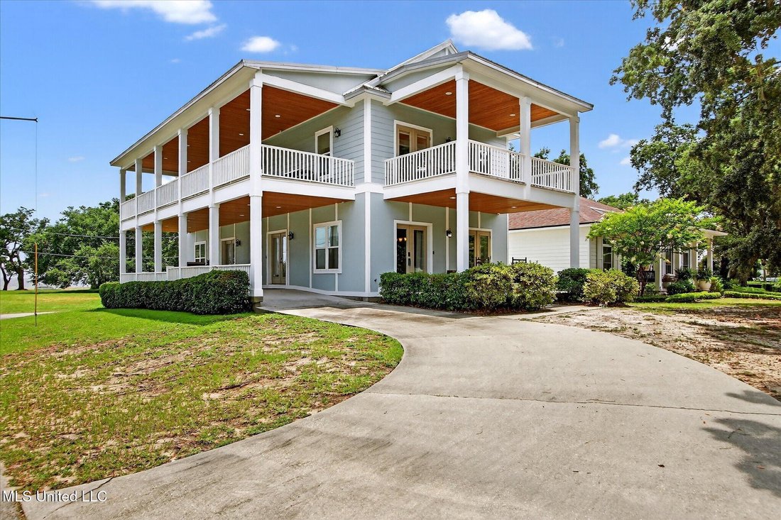 House in Gulfport, Mississippi, United States 1 - 15884821