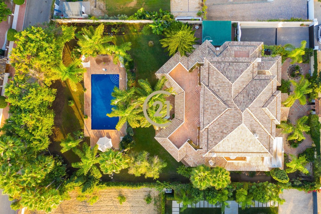 Villa in Guadalmina Baja, San Pedro de Alcantara, Spain 2 - 13308127