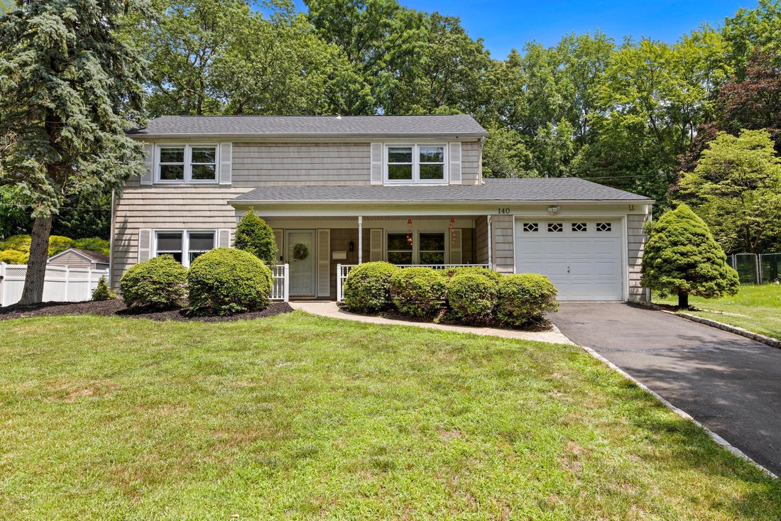 House in Matawan, New Jersey, United States 1 - 15881775