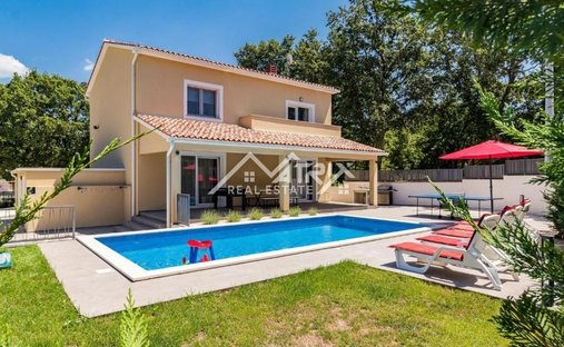 House in Svetvincenat, Istria County, Croatia 1