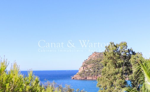 Villa in Rayol-Canadel-sur-Mer, Provence-Alpes-Côte d'Azur, France 1