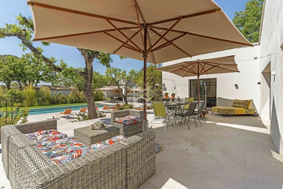 Villa in Grimaud, Provence-Alpes-Côte d'Azur, France 5 - 15882392