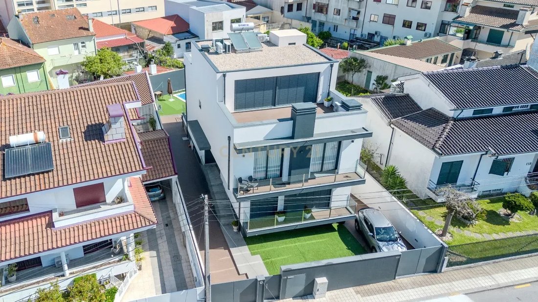 Villa in Rio Tinto, Porto District, Portugal 3 - 15882637