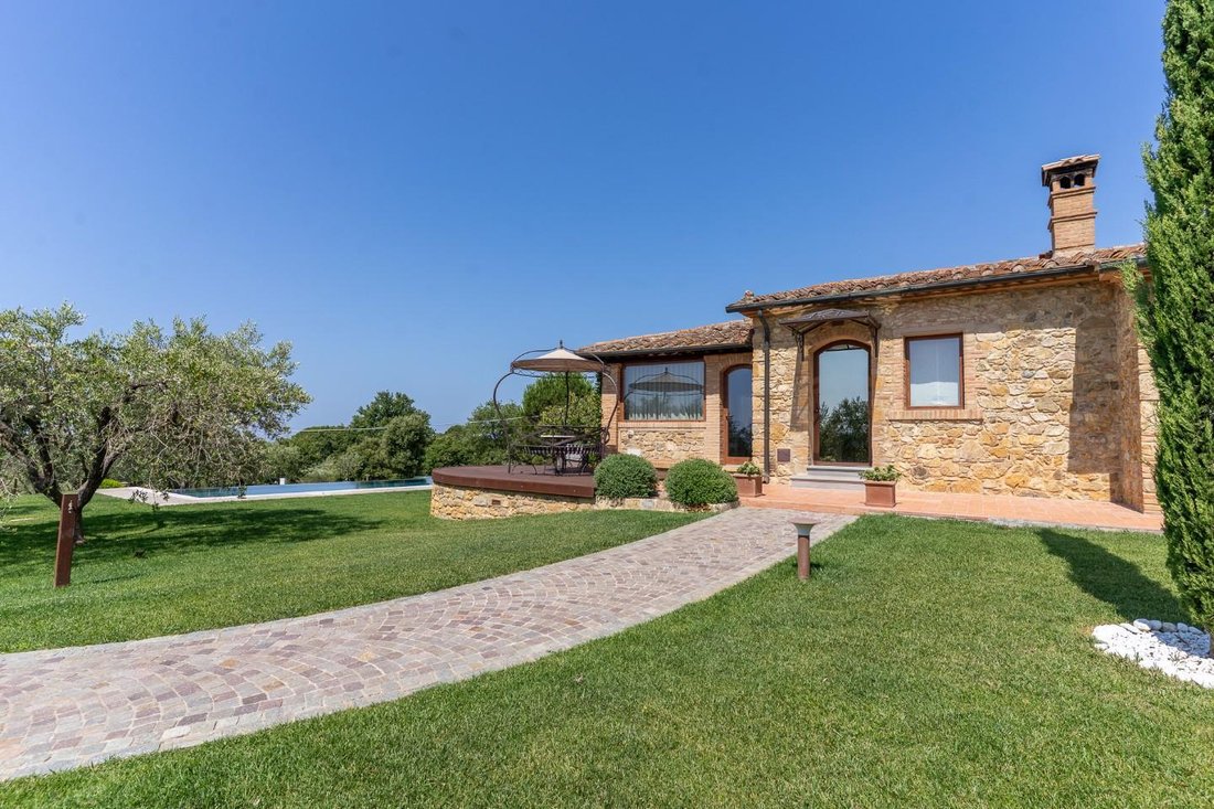 Villa in Riparbella, Tuscany, Italy 5 - 15884098