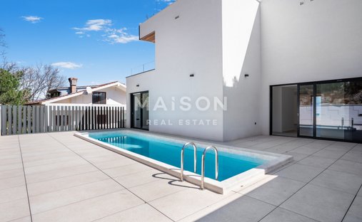 Apartment in Grad Opatija, Primorje-Gorski Kotar County, Croatia 1