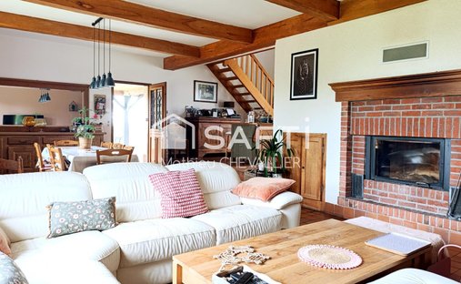 Castle for Sale in Saint-Valery-sur-Somme, Hauts-de-France, France