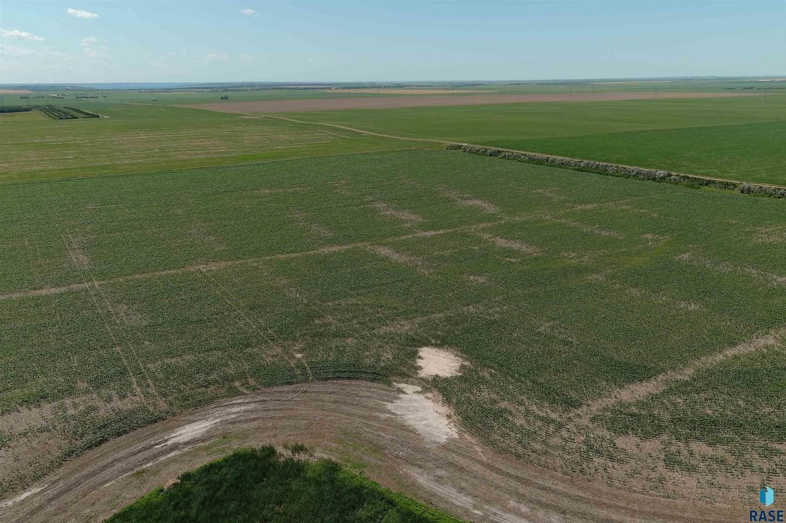 Land in Pierre, South Dakota, United States 4 - 15872857