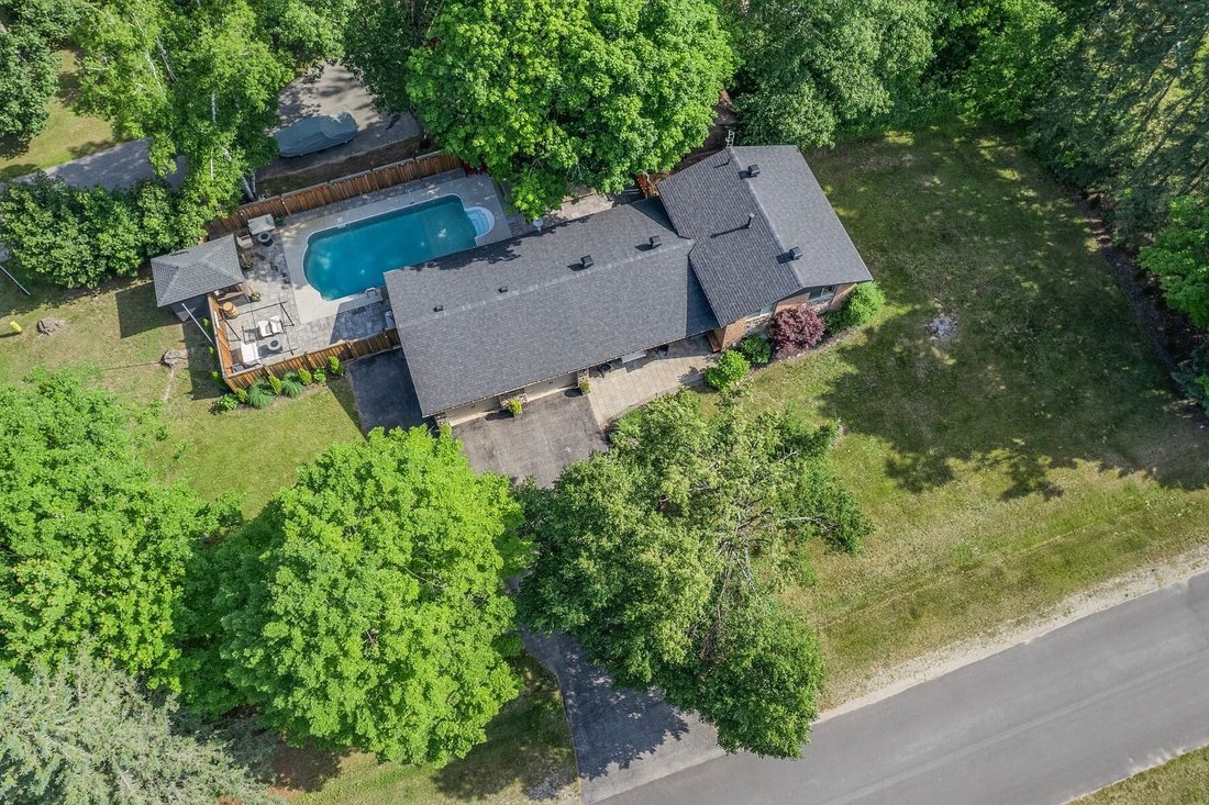Casa en Minesing, Ontario, Canadá 4 - 15884345