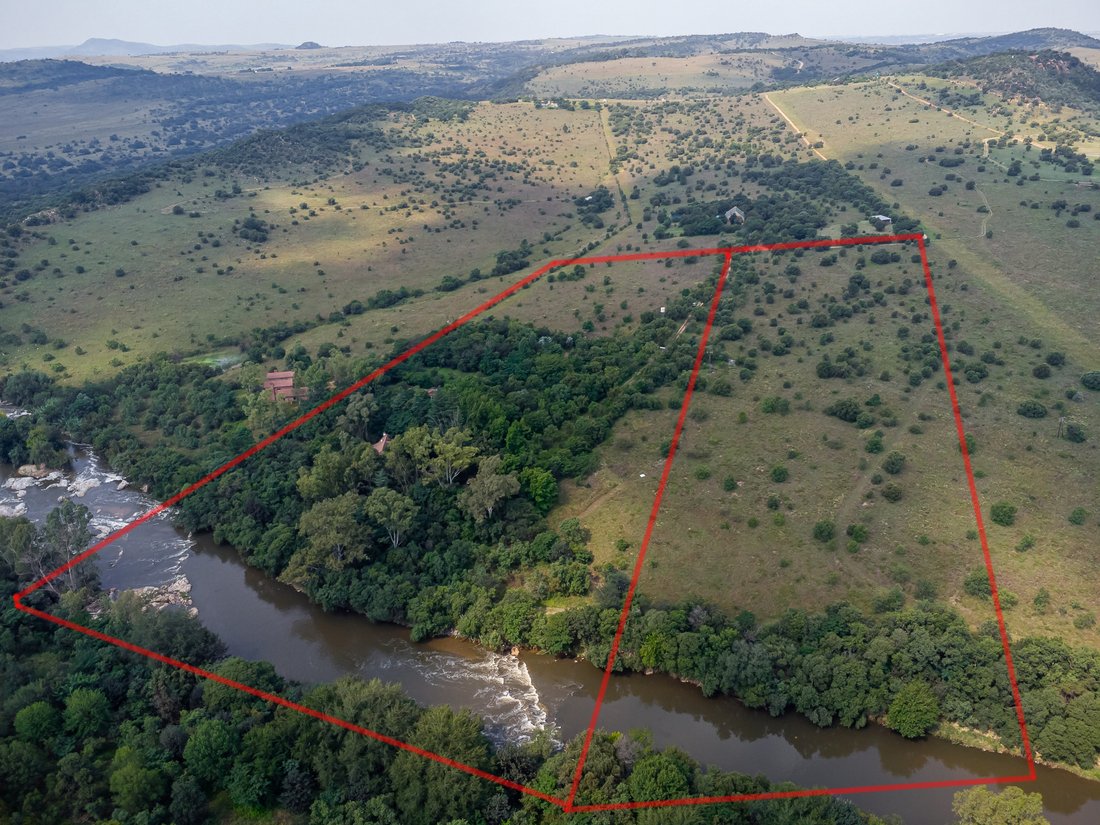 Farm Ranch in Lanseria, Gauteng, South Africa 1 - 15882686