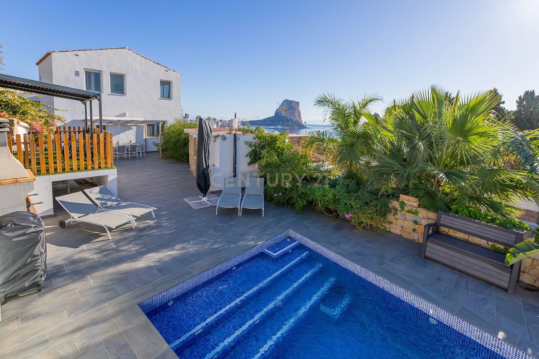 Villa in Calp / Calpe, Valencian Community, Spain 1 - 14409888