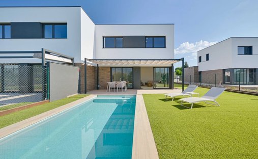 House in Sant Pere Pescador, Catalonia, Spain 1