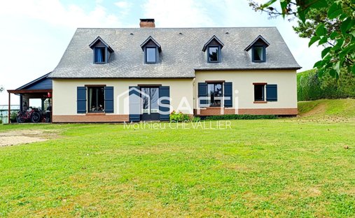 Castle for Sale in Saint-Valery-sur-Somme, Hauts-de-France, France