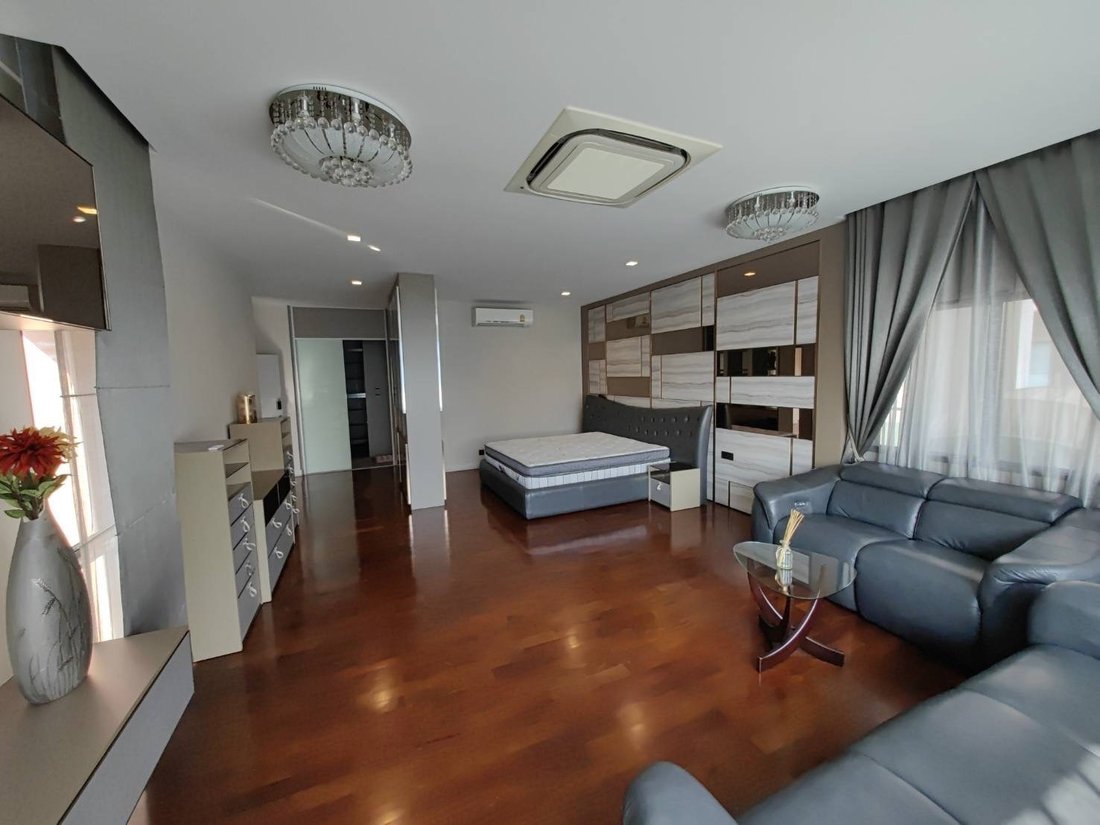 House in Thap Chang, Krung Thep Maha Nakhon, Thailand 2 - 15885321