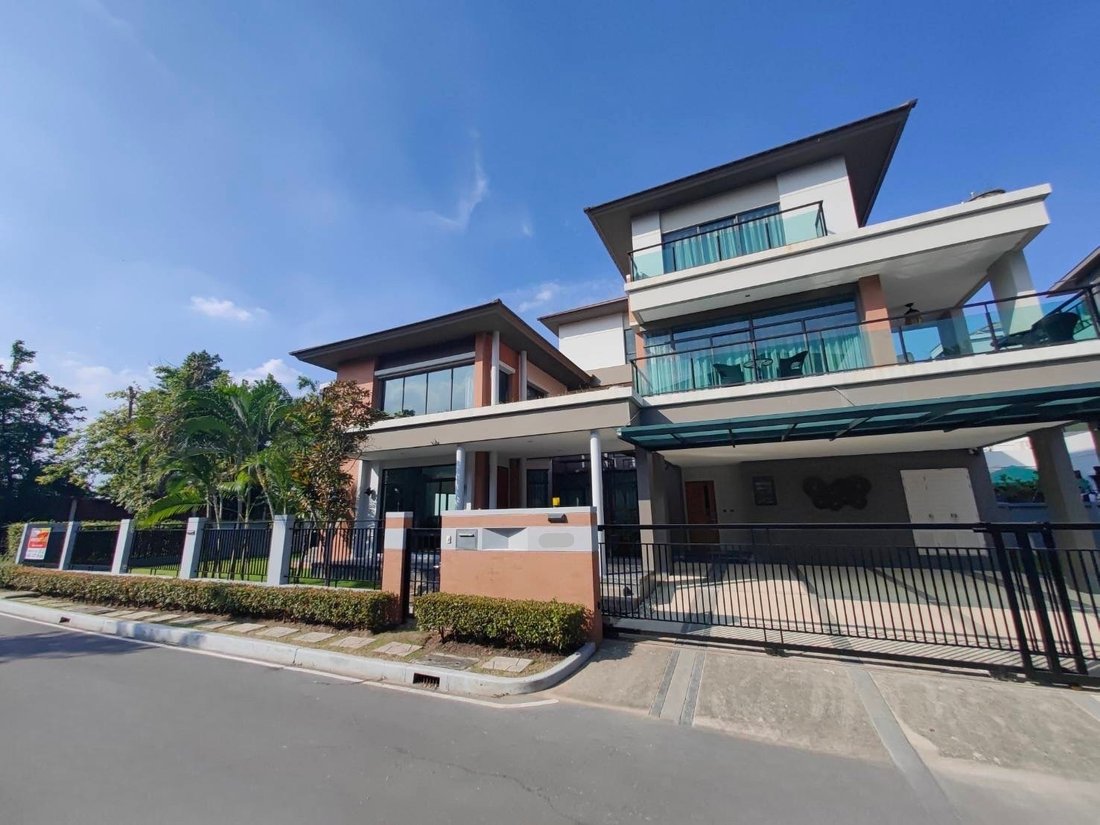 House in Thap Chang, Krung Thep Maha Nakhon, Thailand 1 - 15885321